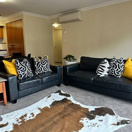 Perth City & Pool View 2Bedroom-1 King Bd And 2 Single Bd Exterior photo