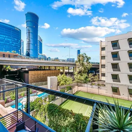 Perth City & Pool View 2Bedroom-1 King Bd And 2 Single Bd Exterior photo